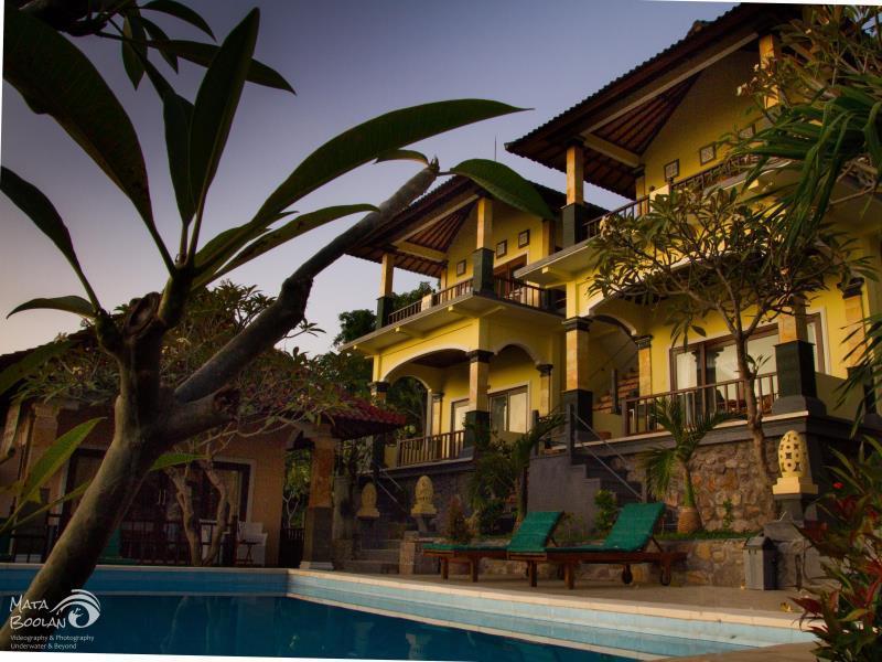 Beten Waru Bungalow And Restaurant Amed Exterior foto